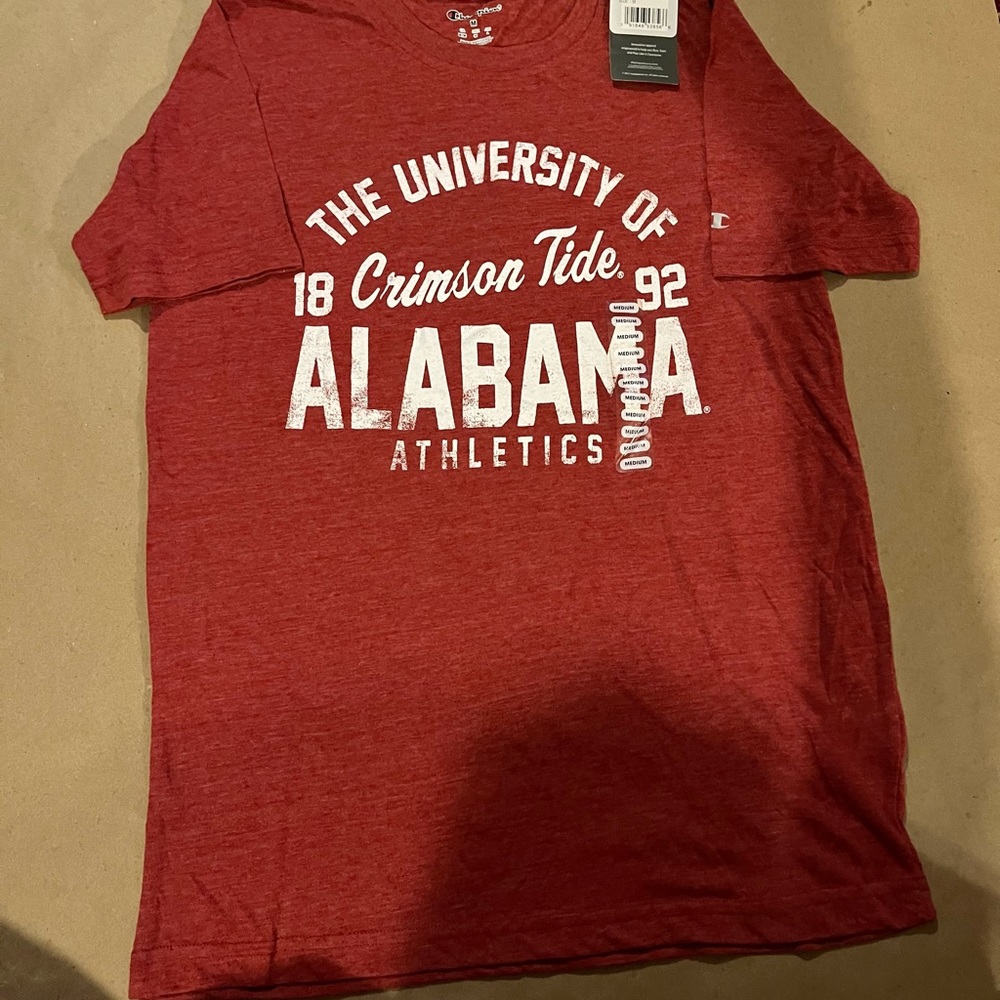 T-shirt size medium, University of Alabama Crimson Tide